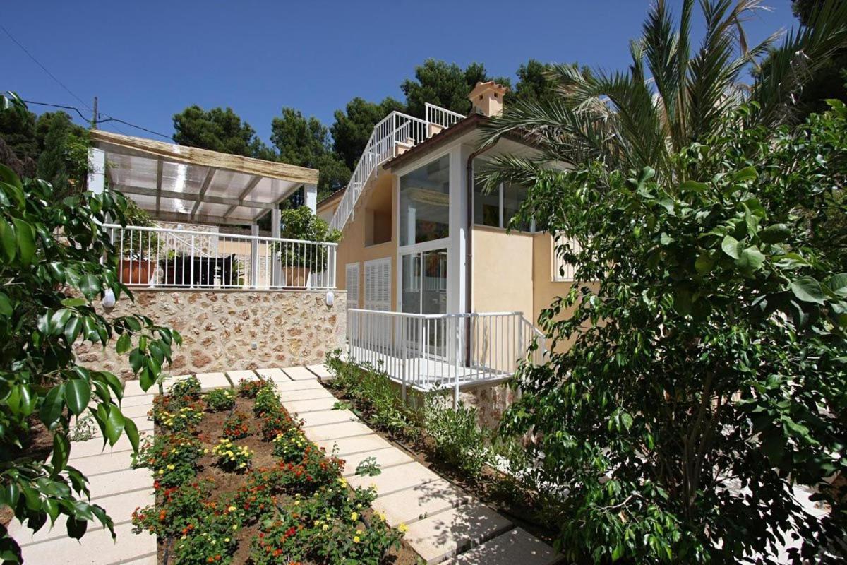 Schoenes Casa Medina Mit Pool Ferienhaus Cala de Sant Vicenc
