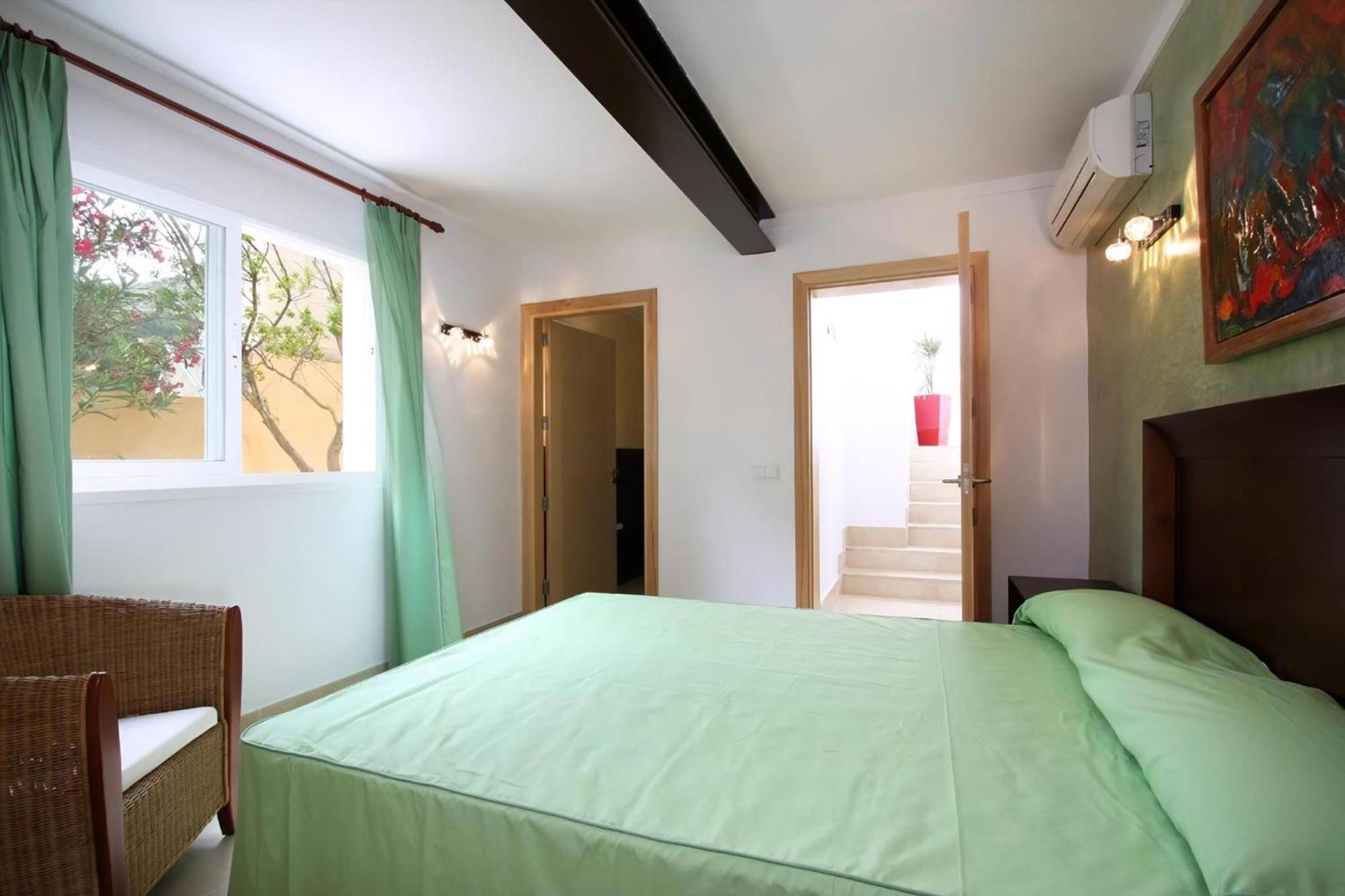 Schoenes Casa Medina Mit Pool Cala de Sant Vicenc